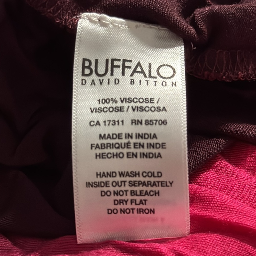 Buffalo David Bitton Sexy Cut-Out Sleeve Top🎉🎉 - Picture 9 of 10